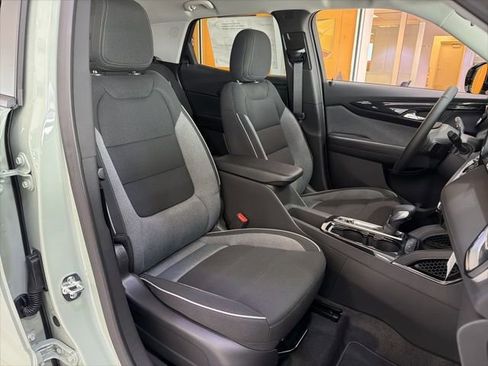 New 2026 Chevrolet TrailBlazer LT w/ Midnight Edition FWD image 23