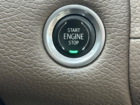 Used 2021 GMC Yukon Denali image 24