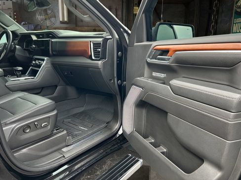 Used 2022 GMC Sierra 1500 Denali AWD/4WD image 17