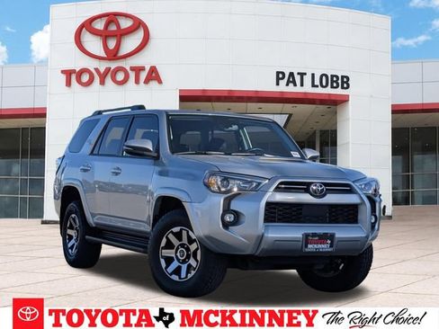 Used 2024 Toyota 4Runner TRD Off-Road Premium AWD/4WD image 1