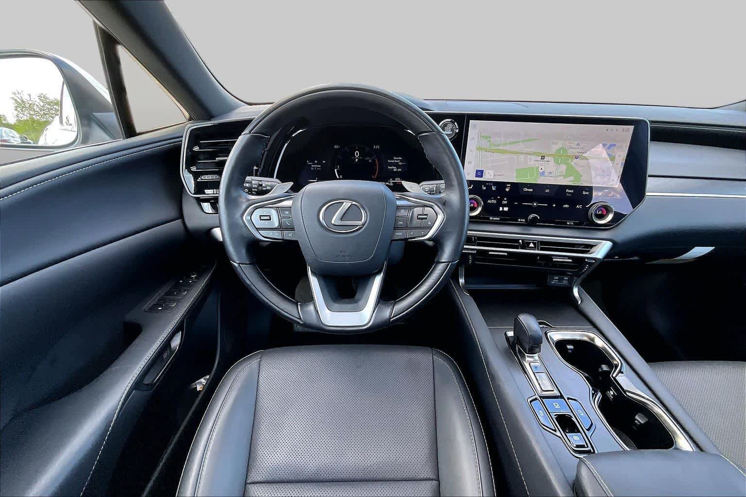 Used 2025 Lexus RX 350 Premium w/ Accessory Package (Z1) FWD image 6