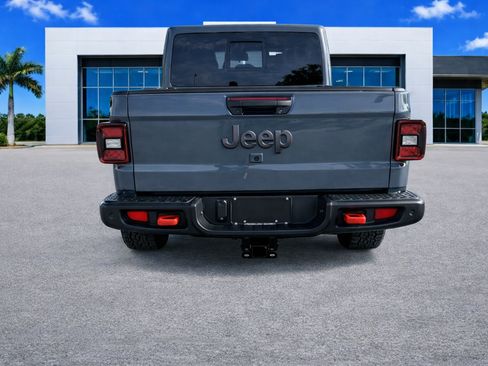 Used 2026 Jeep Gladiator Mojave AWD/4WD image 4