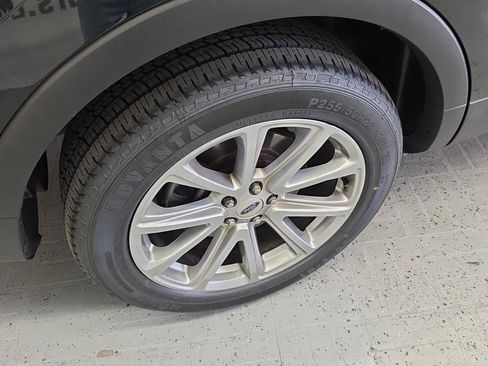 Used 2016 Ford Explorer Limited AWD/4WD image 24