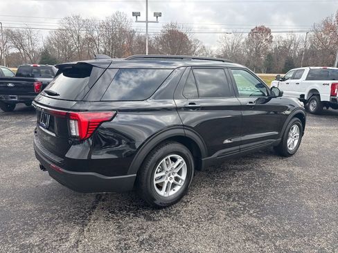 New 2026 Ford Explorer Active image 3