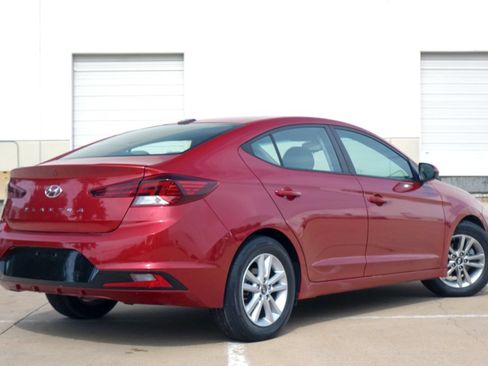 Used 2019 Hyundai Elantra Value Edition FWD image 3