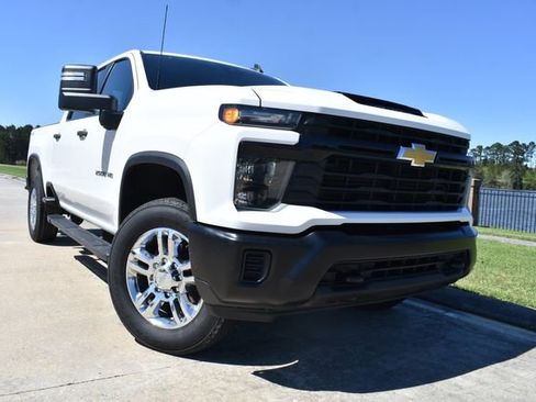 Used 2024 Chevrolet Silverado 2500 W/T w/ WT Convenience Package image 5