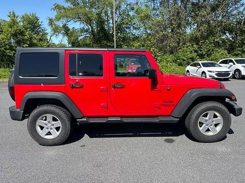 Used 2015 Jeep Wrangler Unlimited Sport w/ Quick Order Package 24S AWD/4WD image 9