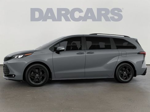 New 2026 Toyota Sienna XLE Woodland Edition AWD/4WD image 4