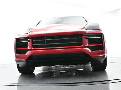 Certified 2025 Porsche Cayenne GTS image 58