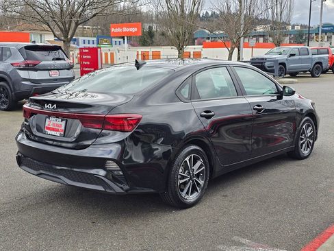 Used 2024 Kia Forte LXS image 23