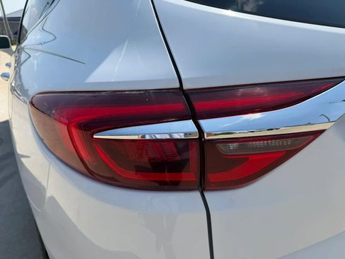 Used 2019 Buick Enclave Essence FWD image 72