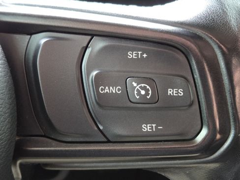Used 2020 Jeep Wrangler Sport AWD/4WD image 10