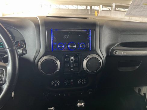 Used 2017 Jeep Wrangler Unlimited Sport w/ Quick Order Package 24S image 17