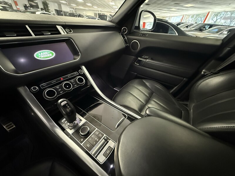 Used 2017 Land Rover Range Rover Sport HSE AWD/4WD image 29