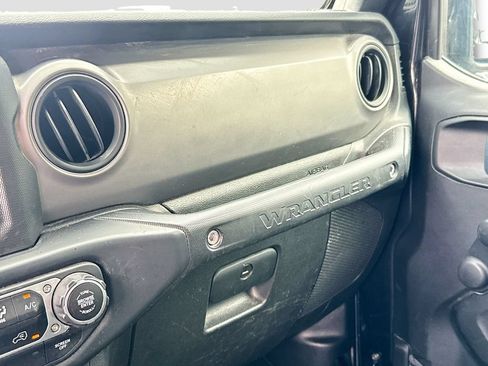 Used 2023 Jeep Wrangler Unlimited Sport AWD/4WD image 22