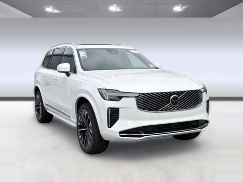 New 2026 Volvo XC90 B6 Plus w/ Protection Package Premier image 7