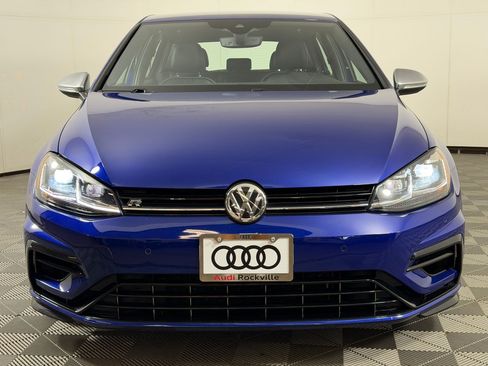 Used 2018 Volkswagen Golf R 4-Door AWD/4WD image 6