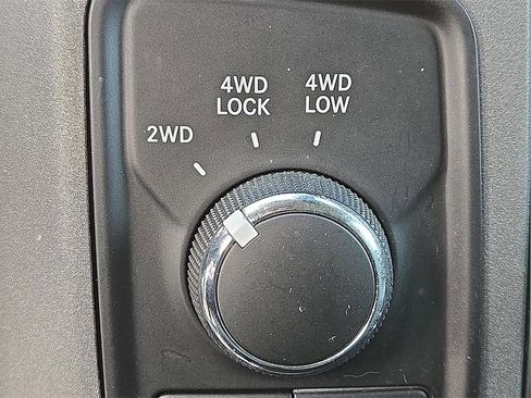 Used 2014 RAM 1500 Express image 22