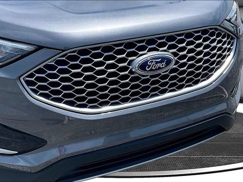 Used 2023 Ford Edge SEL w/ Convenience Package AWD/4WD image 32