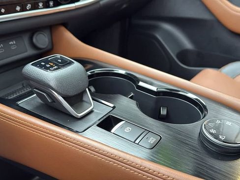 Certified 2024 Nissan Rogue Platinum w/ Platinum Premium Package image 26