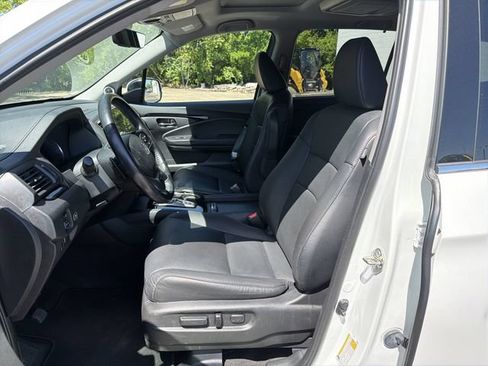 Used 2020 Honda Pilot Touring image 22