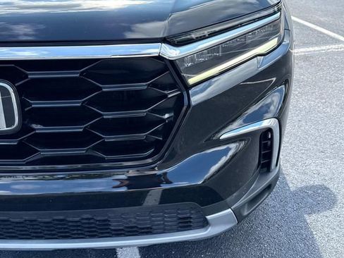 Certified 2023 Honda Pilot Elite image 9