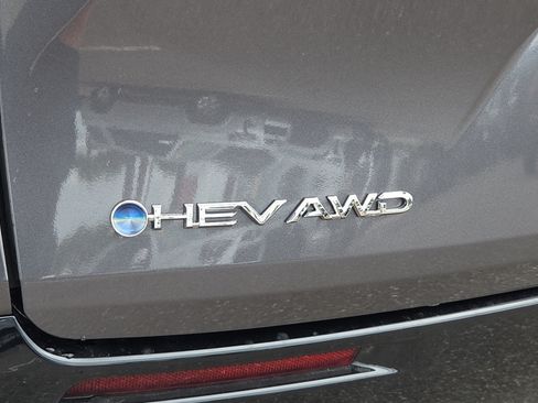 Certified 2025 Toyota Sienna Platinum AWD/4WD image 36