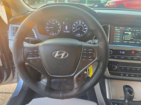 Used 2016 Hyundai Sonata SE FWD image 33