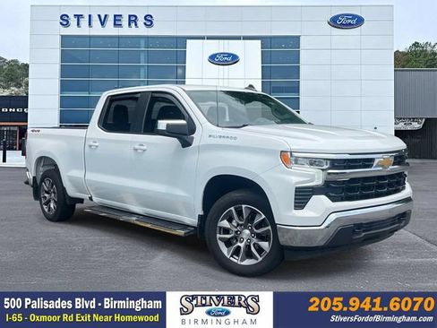 Used 2022 Chevrolet Silverado 1500 LT AWD/4WD image 1