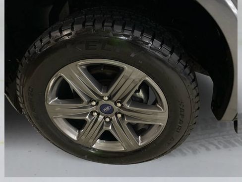 Used 2020 Ford F150 XLT w/ Equipment Group 302A Luxury AWD/4WD image 19
