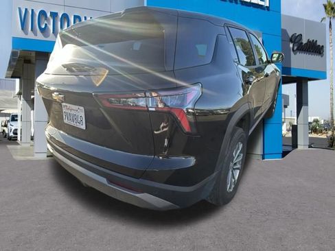 Used 2026 Chevrolet Equinox LT FWD image 5