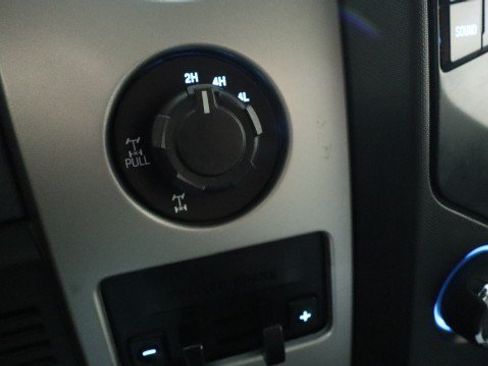 Used 2014 Ford F150 XLT w/ Equipment Group 302A Luxury AWD/4WD image 15