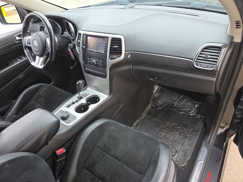 Used 2013 Jeep Grand Cherokee SRT8 AWD/4WD image 19
