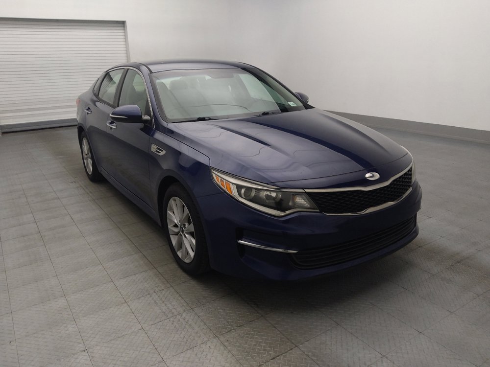 Used 2018 Kia Optima LX w/ 17" Alloy Wheels Package FWD image 13