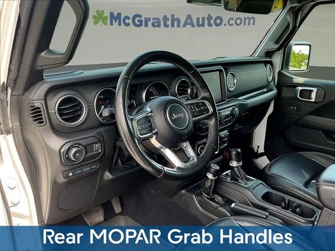 Used 2023 Jeep Wrangler Unlimited Sahara w/ Cold Weather Group AWD/4WD image 21