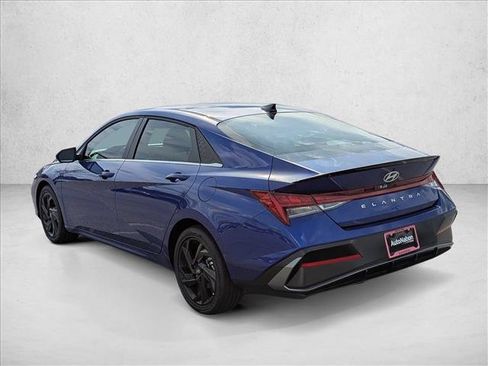 Used 2026 Hyundai Elantra SEL Sport Premium FWD image 7