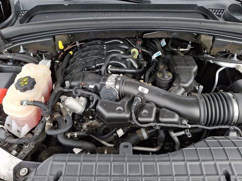 Certified 2022 Jeep Grand Cherokee L Laredo image 28