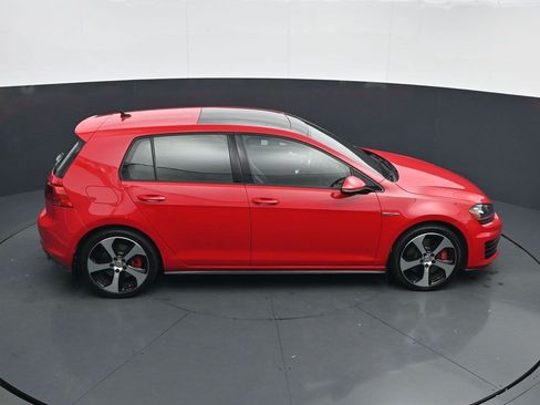 Used 2017 Volkswagen GTI SE FWD image 21