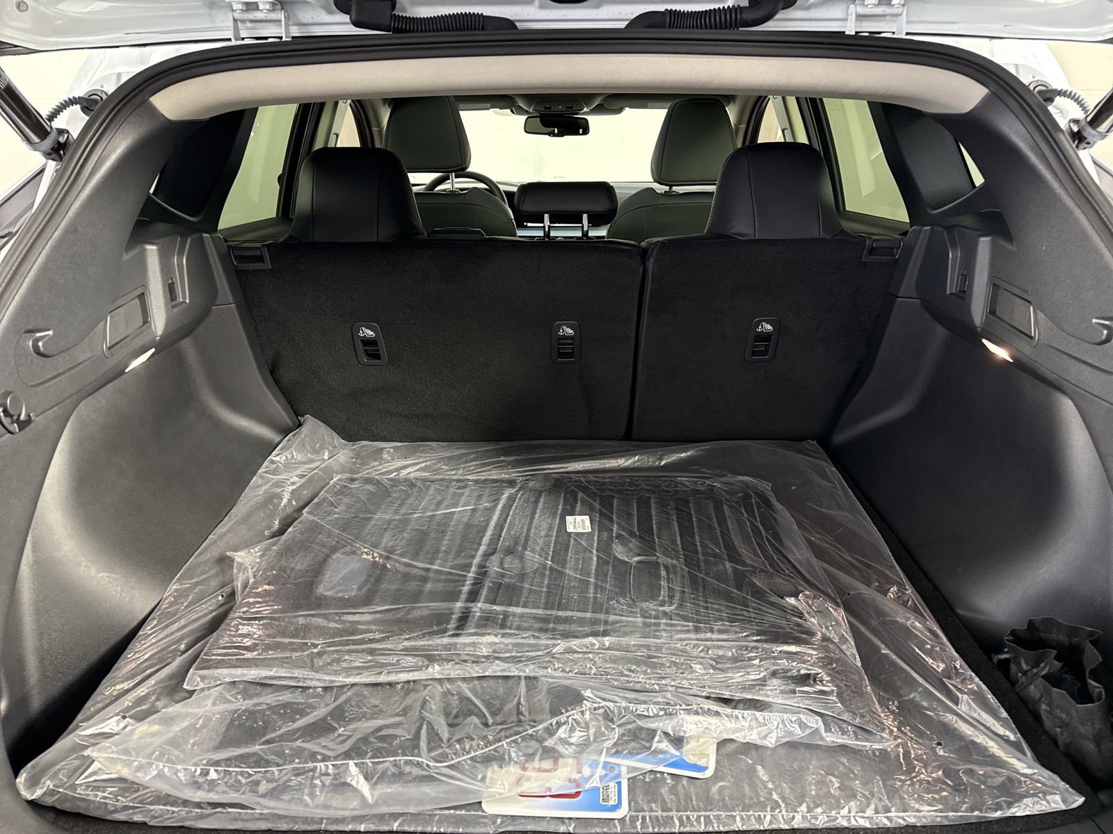 Certified 2025 Nissan Murano SL AWD/4WD image 36