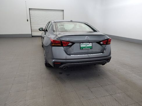 Used 2019 Nissan Altima 2.5 SL FWD image 6