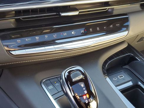 Used 2023 Cadillac Escalade Sport w/ LPO, ONYX Package image 20