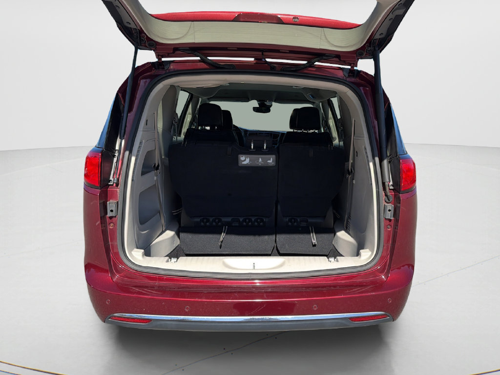 Used 2019 Chrysler Pacifica Touring-L w/ Advanced Safetytec Group FWD image 14