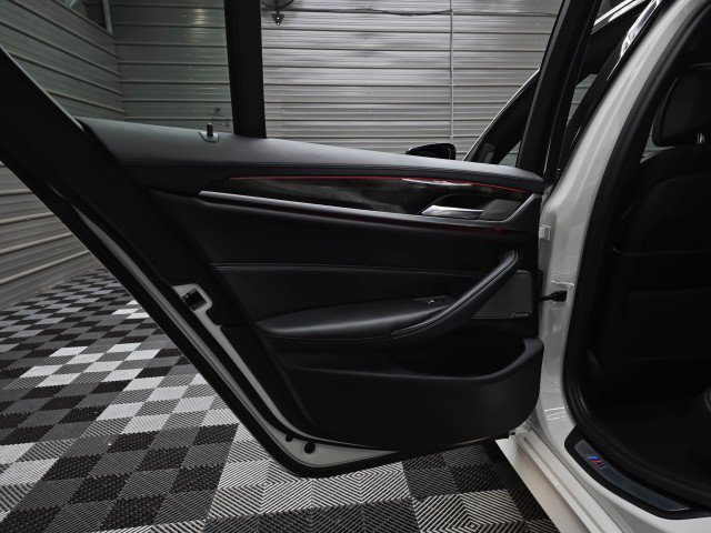 Used 2020 BMW M550i xDrive AWD/4WD image 38