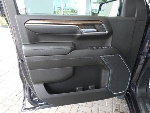 Used 2023 Chevrolet Silverado 1500 LT image 17