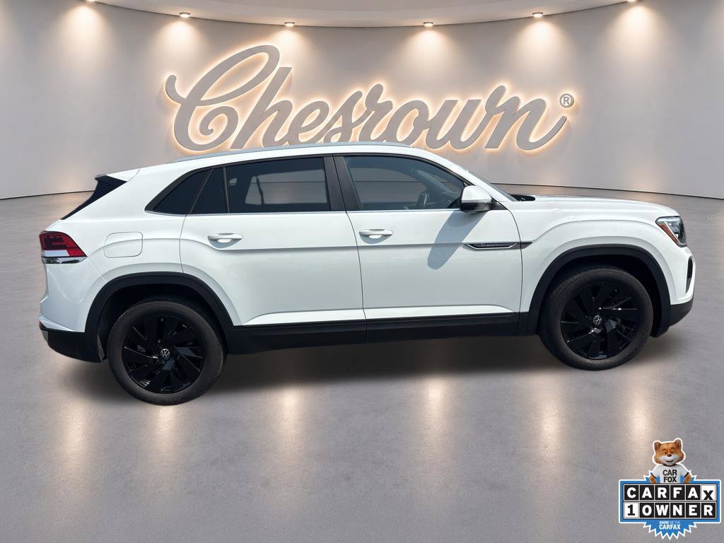 Used 2025 Volkswagen Atlas Cross Sport SE AWD/4WD image 6