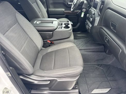 Used 2022 Chevrolet Silverado 2500 LT AWD/4WD image 13