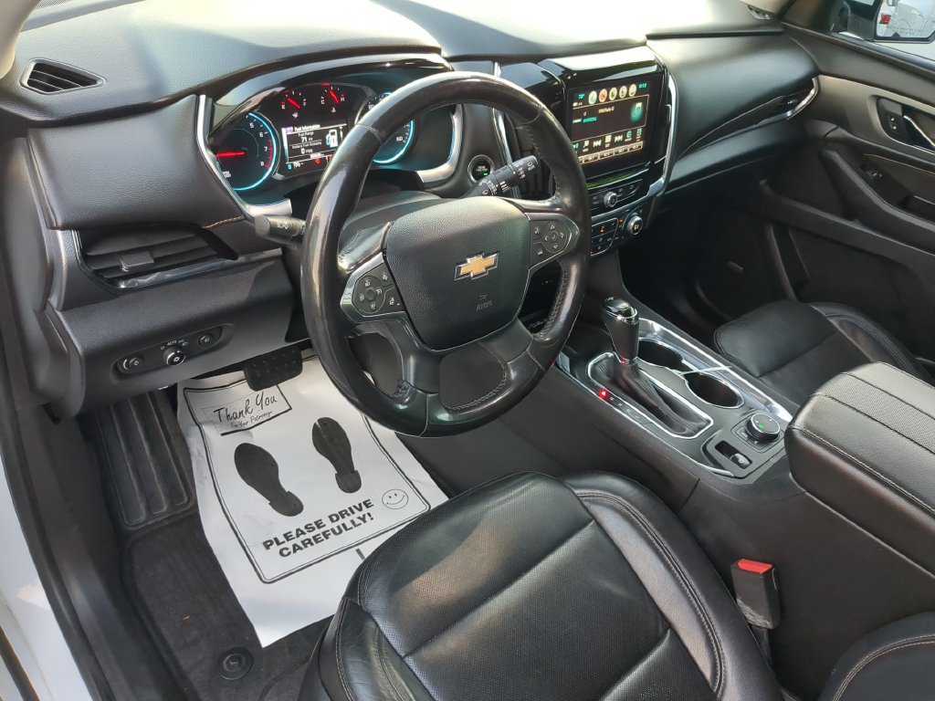 Used 2018 Chevrolet Traverse Premier w/ Driver Confidence II Package FWD image 14