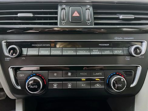 Used 2016 Kia Optima EX w/ Premium Package FWD image 22