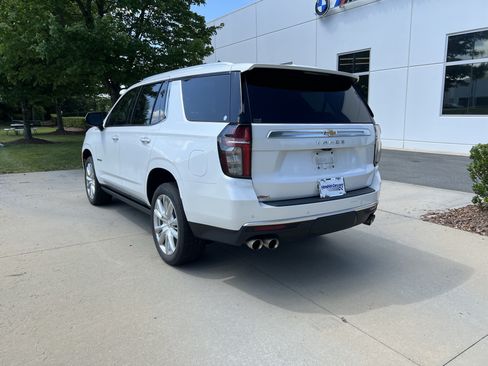 Used 2022 Chevrolet Tahoe High Country w/ Premium Package AWD/4WD image 9