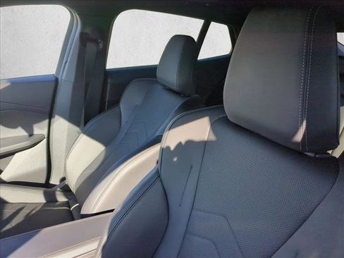 Used 2025 BMW X2 xDrive28i image 17